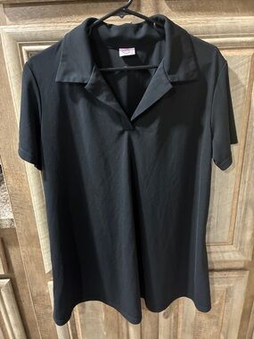 Women's Maternity Black Short-Sleeve Collared Button-Front Shirt